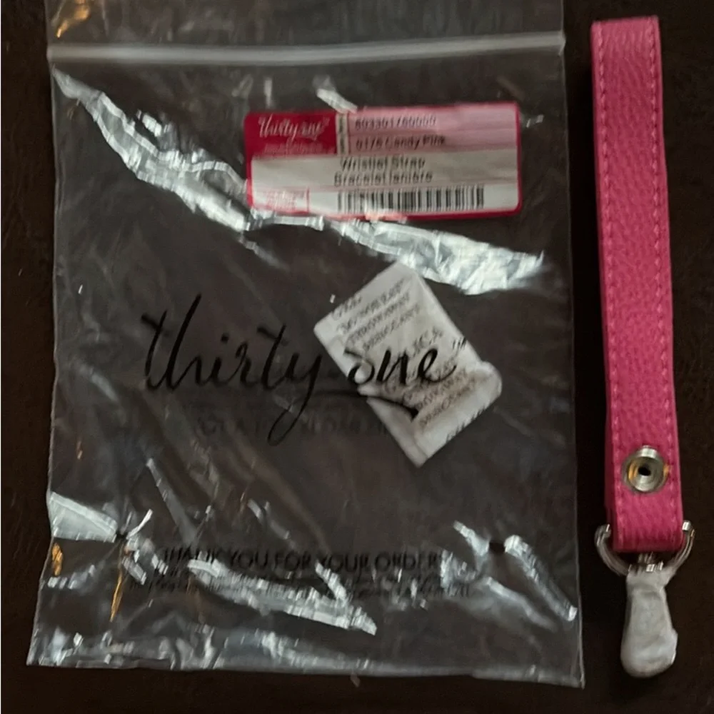 thirty-one Hot Pink Textured Wristlet Key Holder - Picture 2 of 3